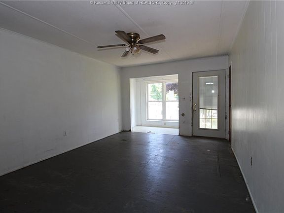 2nd image of 1013 Mount Vernon Cir