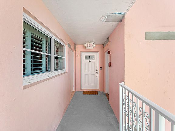 4th image of 1001 E Camino Real #4010