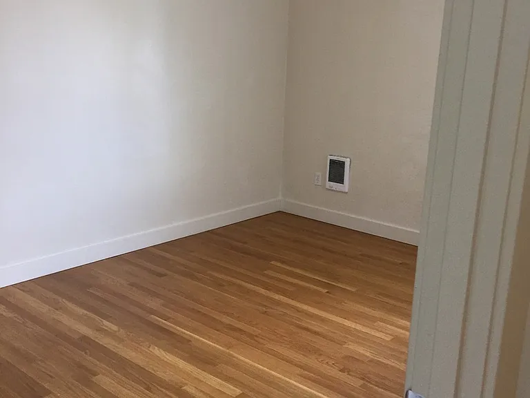 2801 N Ainsworth St #2 — Photo 18