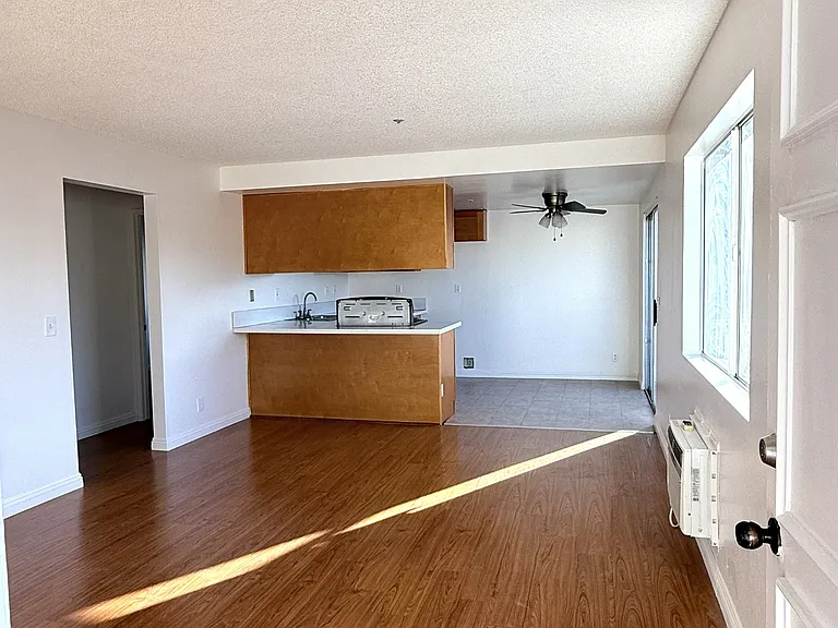 318 S Bush St #202 — Photo 3