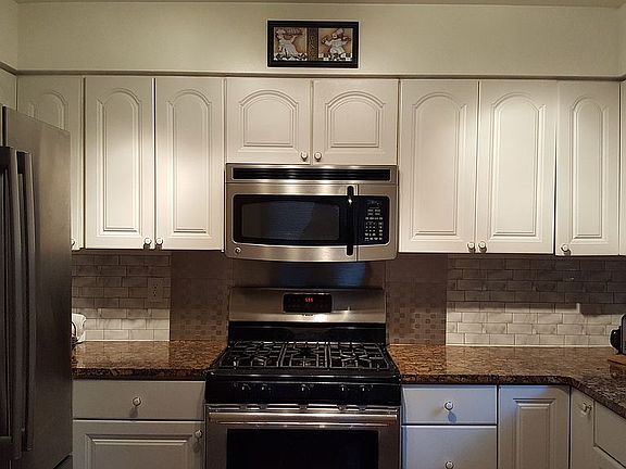 2nd image of 7520 Macomb St APT 7A