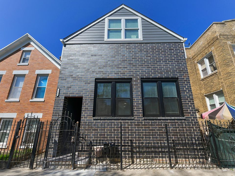 1st image of 2702 S Homan Ave #2