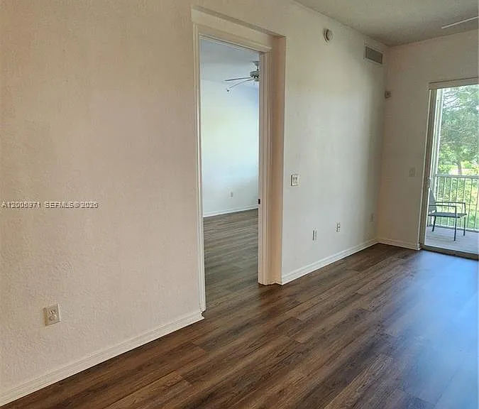 3600 Oaks Clubhouse Dr #206 — Photo 37