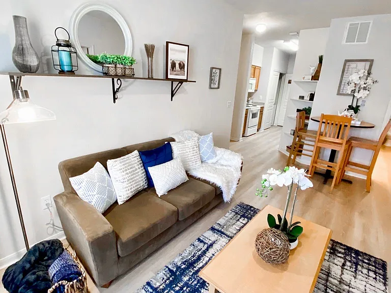 4 Bedroom Living Room