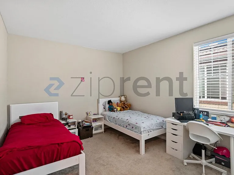 813 Stickney Way — Photo 32