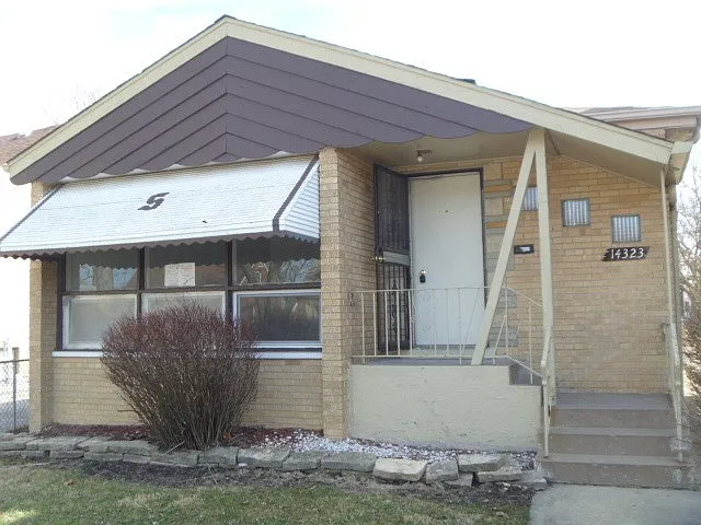 14323 S Wallace Ave photo 1