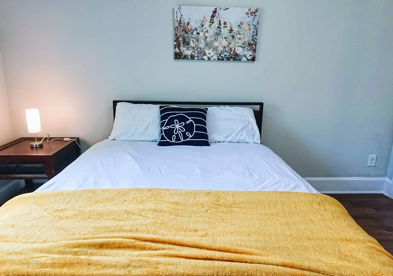 4 bed, 2.0 bath, 2300 sqft, $866 — Photo 3