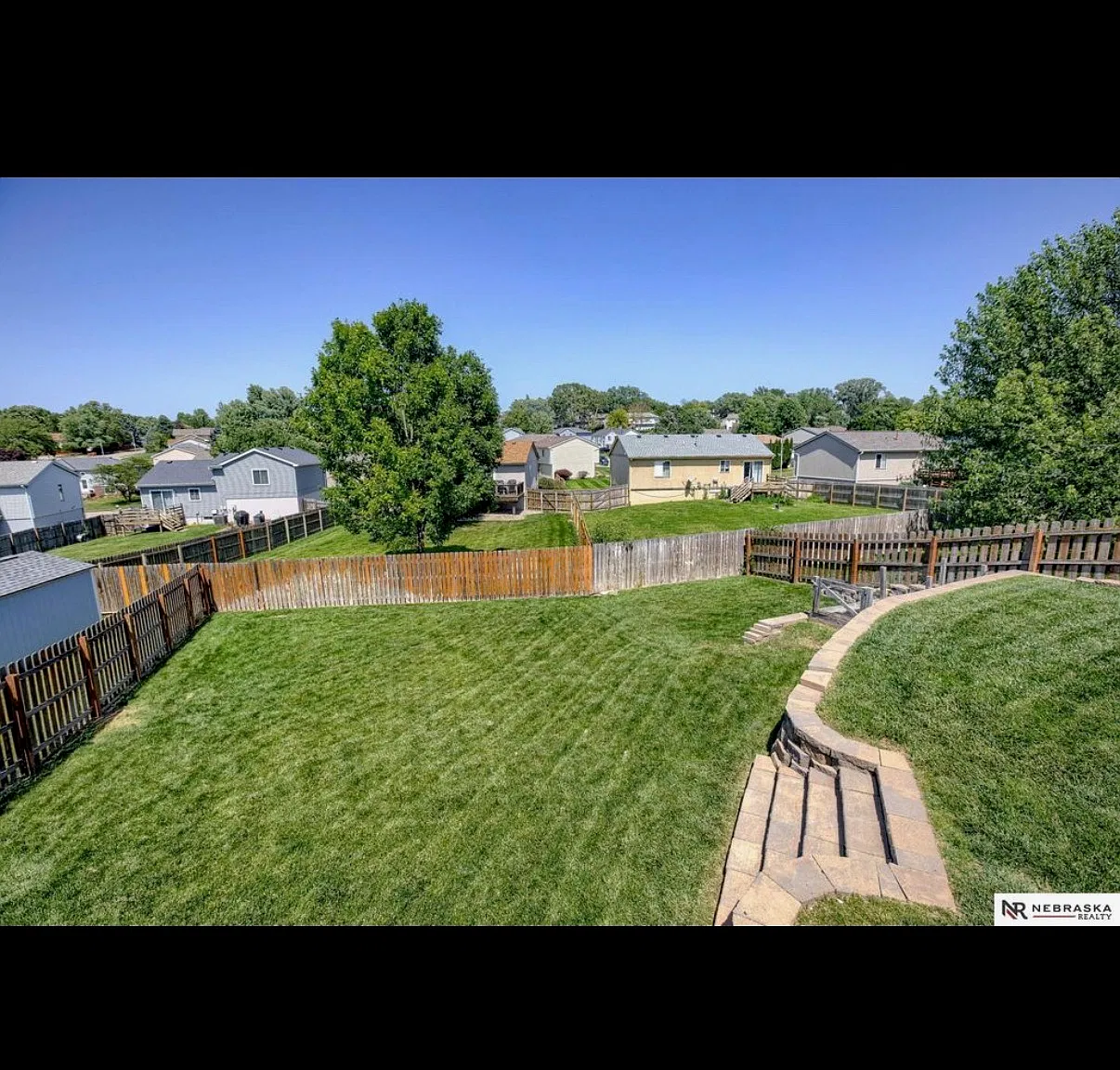 3 bed, 1456 sqft, $2,600 — Photo 3