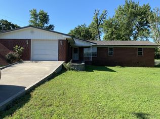 625 Country Club Rd, Poteau, OK 74953