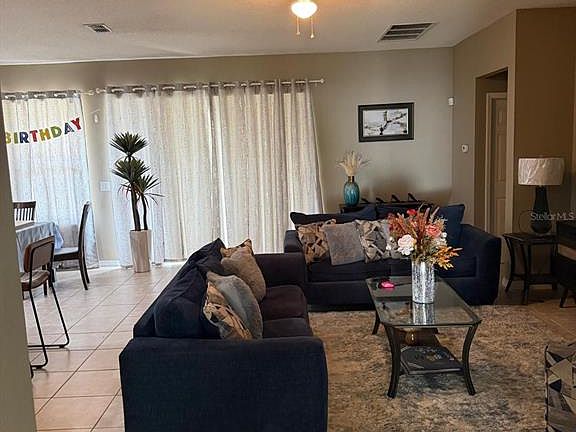 4th image of 430 Merlot Dr