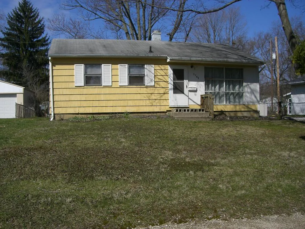3785 Fayette Dr photo 1