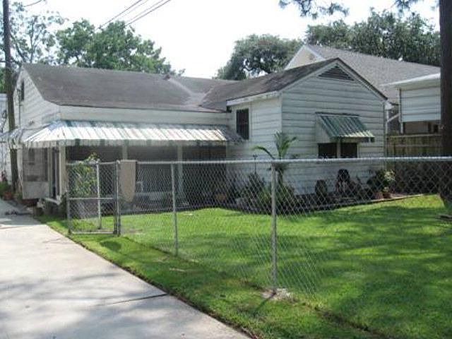 1st image of 308 8th St