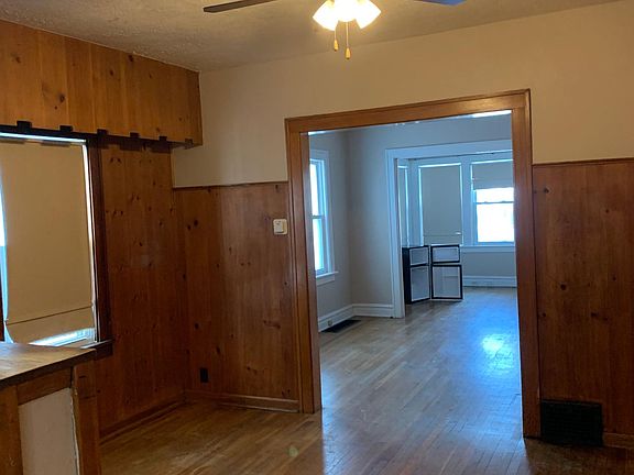 5th image of 2044 Marlowe Ave