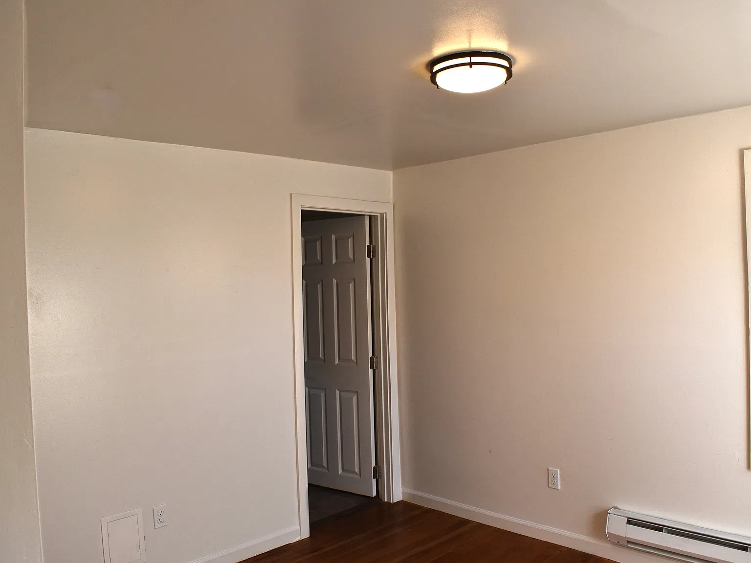 1 bed, 400 sqft, $1,500 — Photo 4