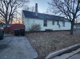 35 Thoreau Ct, Tonawanda, NY 14150