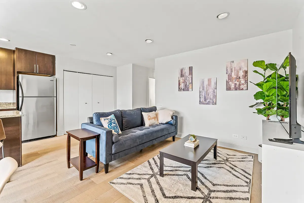 1 bed, $2,400 — Photo 3