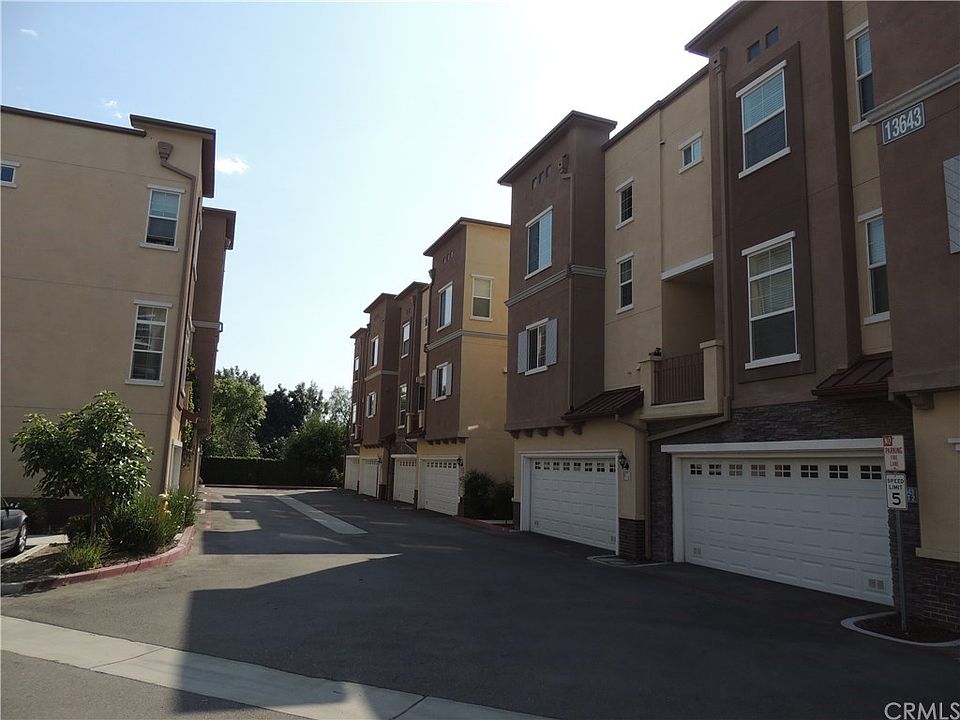 1st image of 13643 Foster Ave Unit 3