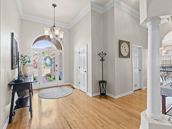 4th image of 5 Allison Ct