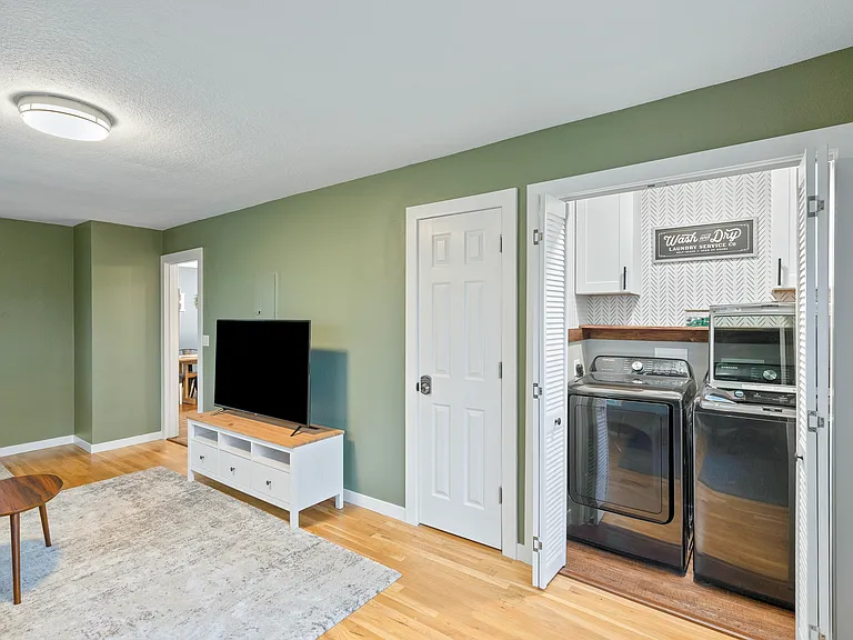 720 E Exeter St #A — Photo 10