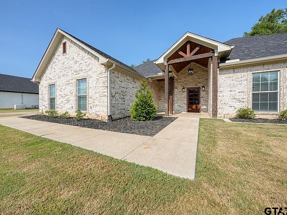 2nd image of 14638 Fallow Ln