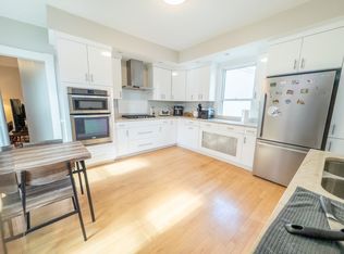 30 Carver St #2, Cambridge, MA 02138