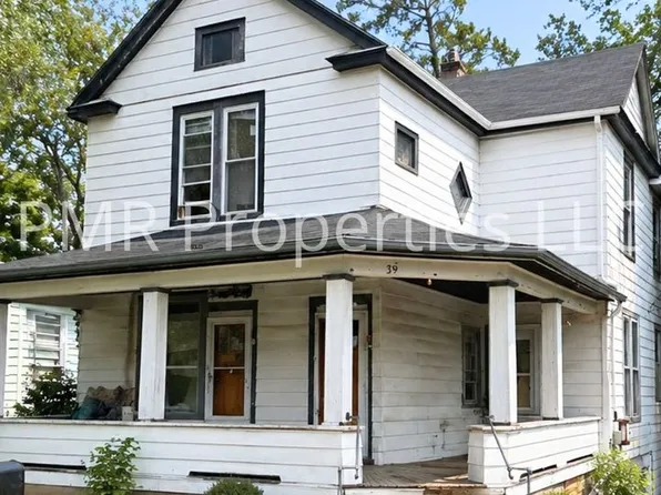 319 N 1st Street, 319 N 1st St APT 3, Council Bluffs, IA 51503