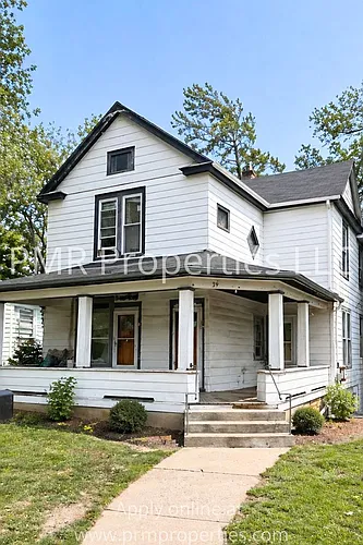319 N 1st St Photo 1