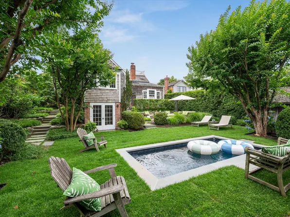 34 Howard St, Sag Harbor, NY 11963