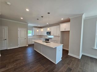 2591 Ocean Walk Dr NW, Atlanta, GA 30318