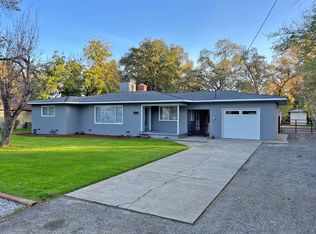 2469 Sacramento Dr, Redding, CA 96001
