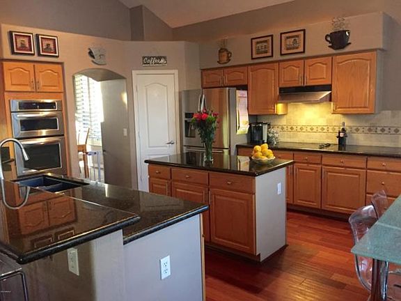 3rd image of 961 N Lakeshore Pl