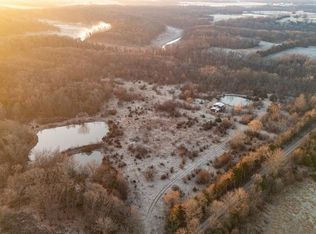 25764 Hopkins Rd, Perry, MO 63462