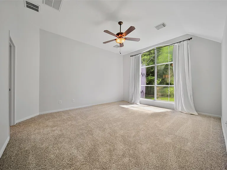 14 Beauty Bower Pl — Photo 21
