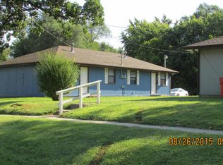 2212 N Pierce Ave, Springfield, MO 65803