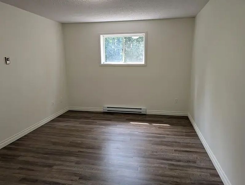 Peterborough Apartment for rent - 2 Bedrooms — photo 5