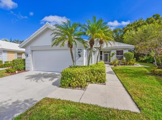 8755 Wakefield Dr, Palm Beach Gardens, FL 33410