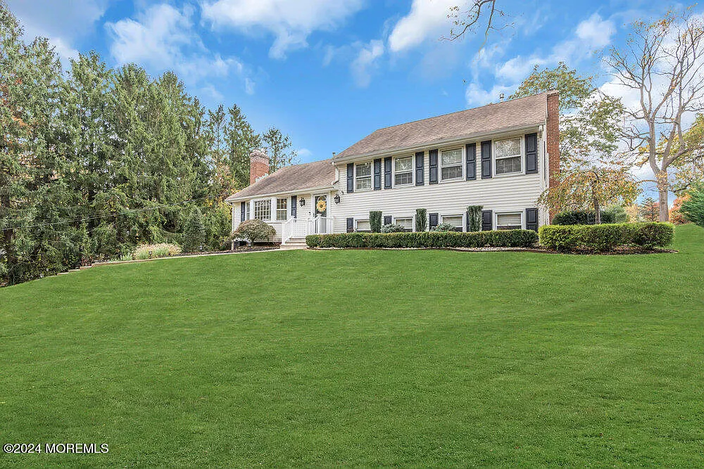 25 Deepdale Drive photo 1