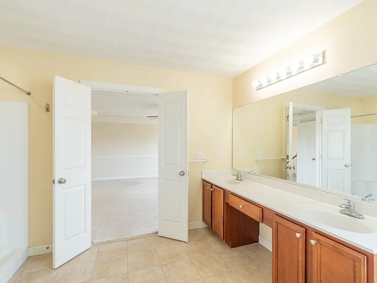 3212 Hearring Way — Photo 14