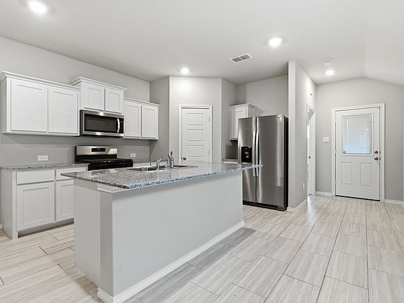 2nd image of 625 Shaded Grove Dr