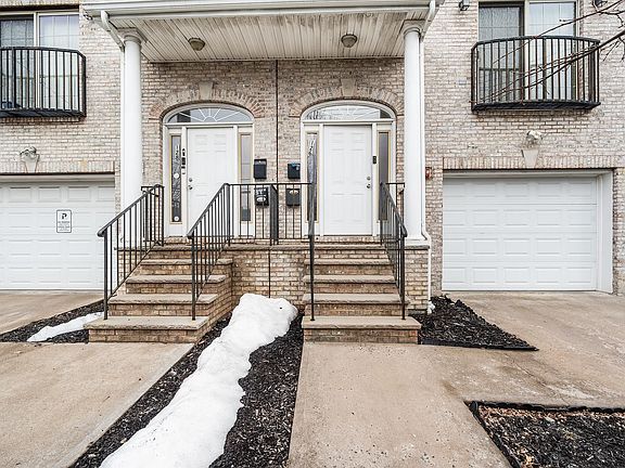 3rd image of 126 Gates Ave #B