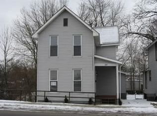 30 N 11th St, Newark, OH 43055