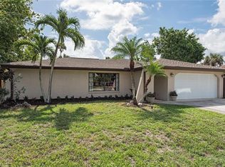 27507 Playa Del Rey Ln, Bonita Springs, FL 34135