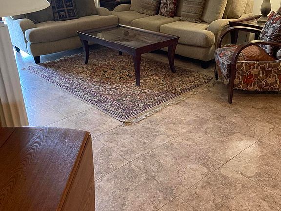 5th image of 4200 N MILLER Road #422