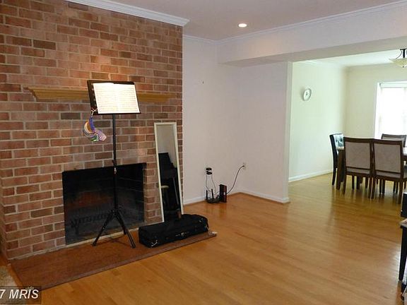 4th image of 1107 Moorefield Hill Ct SW