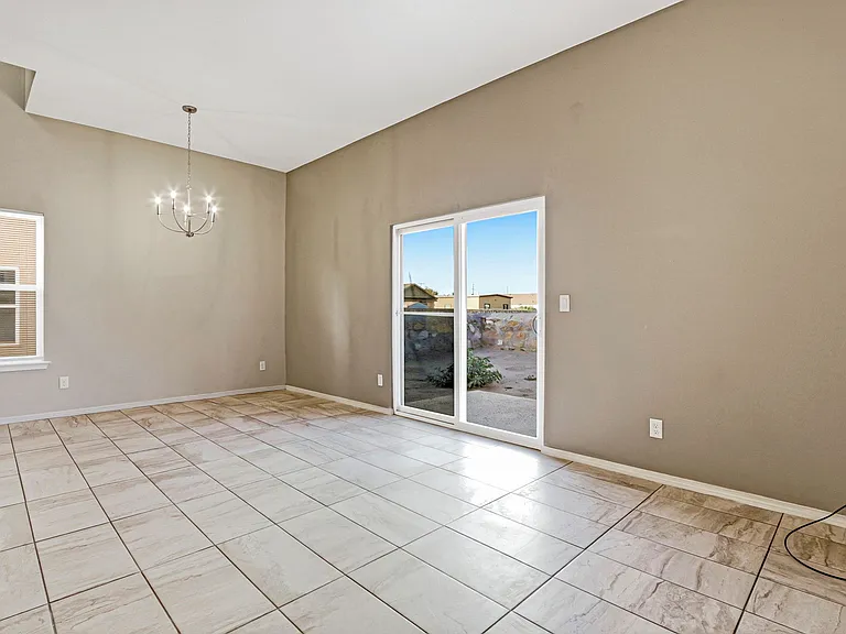 714 Hc Gilbert Minjares Dr — Photo 19