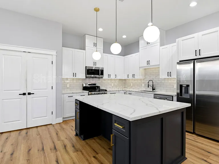6476 T C Jester Blvd — Photo 8