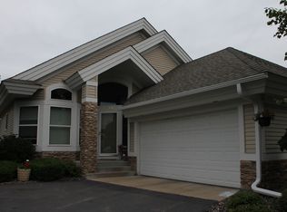 529 Wildflower, Burnsville, MN 55306