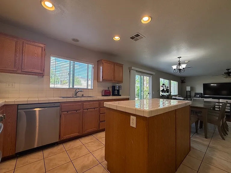 38118 Tranquila Ave — Photo 8
