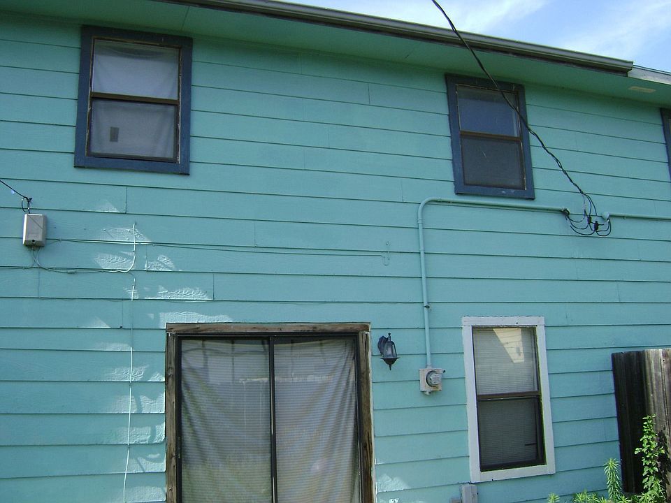 2nd image of 1615 E El Monte St