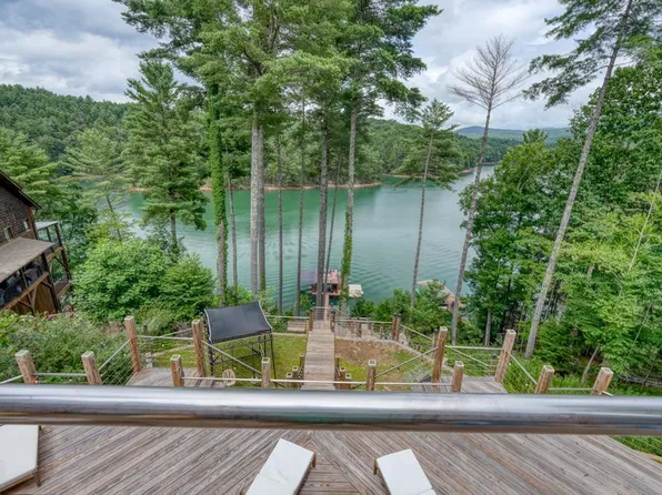 514 Browns Cove Rd, Blue Ridge, GA 30513